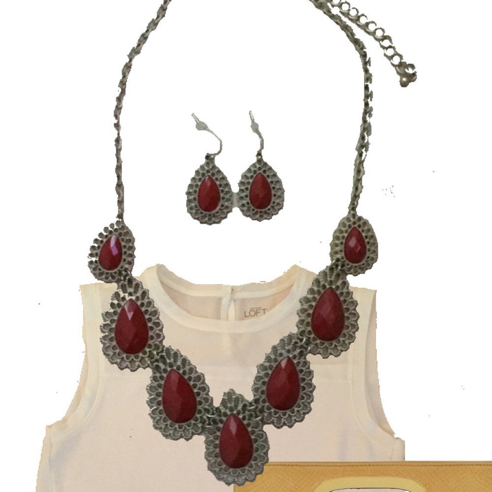 NWOT Rust color stone necklace & earring set